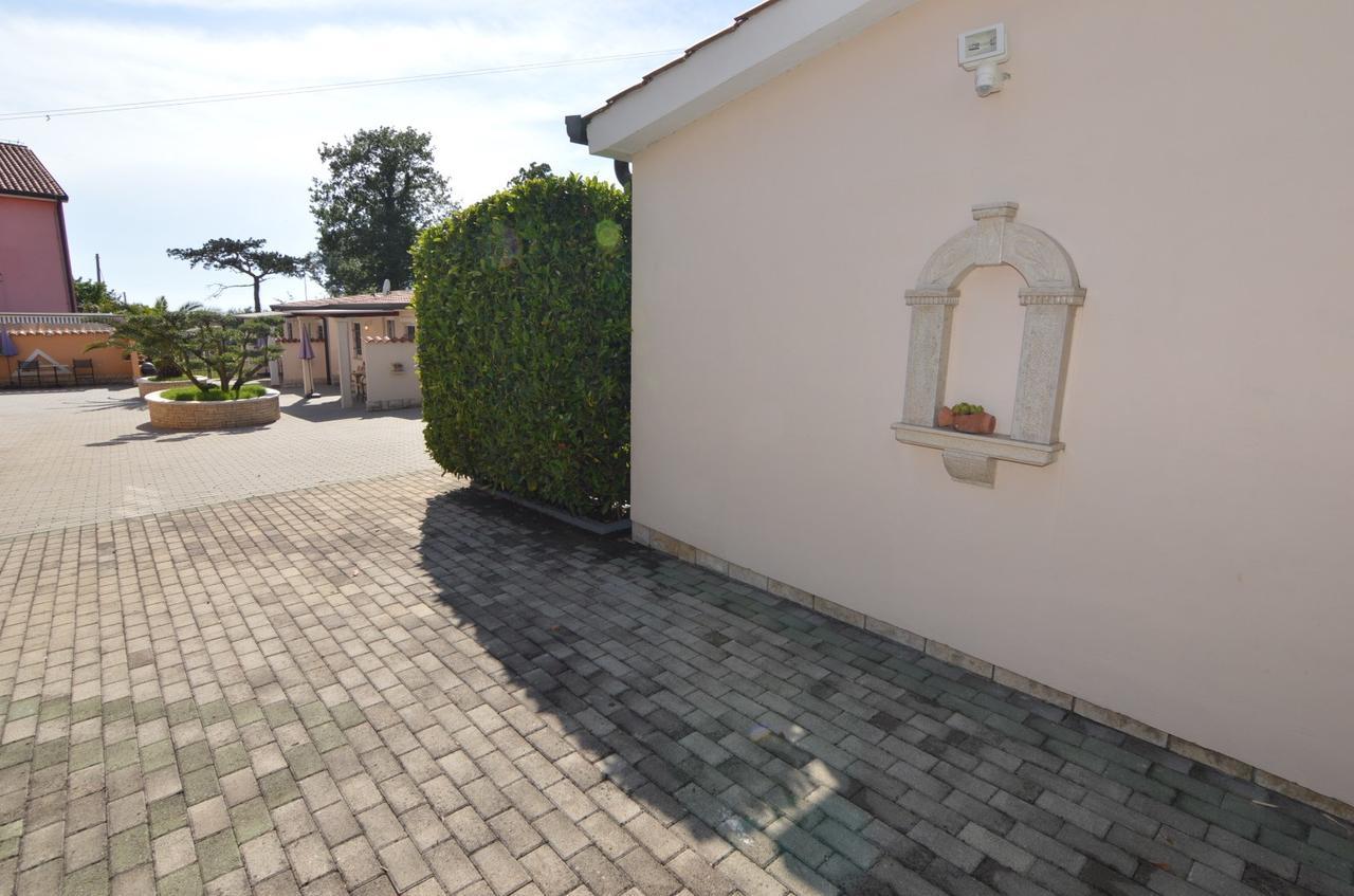 Apartmani Dekovic Materada Poreč Zimmer foto