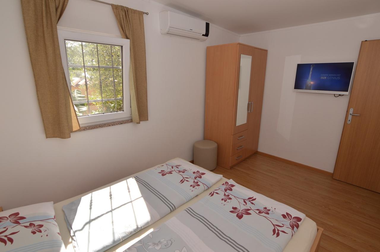 Apartmani Dekovic Materada Poreč Zimmer foto